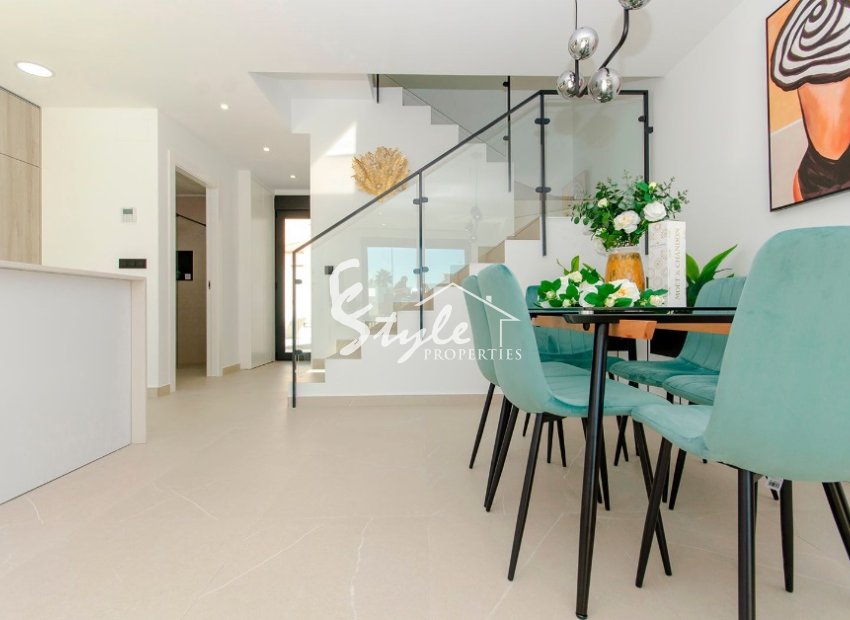 Nuevas villas en venta cerca de Los Montesinos en Costa Blanca, España. ON1517