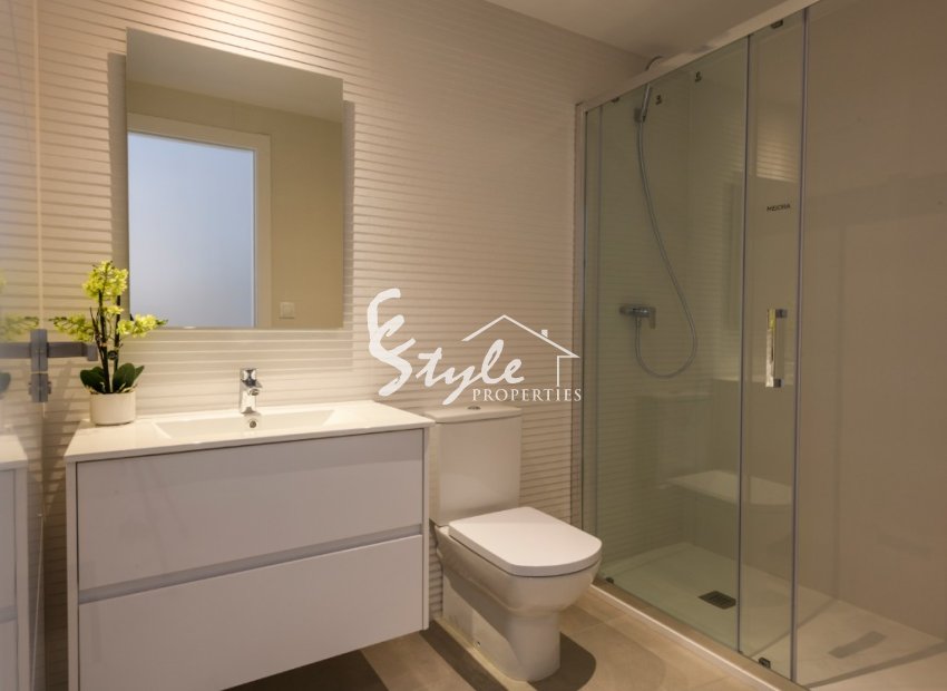 Nuevo - Apartamento - Campoamor