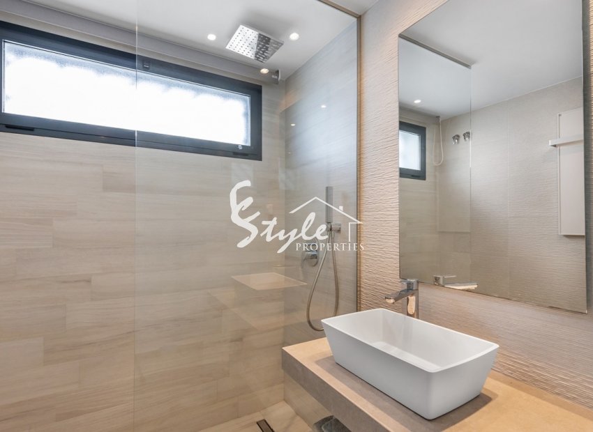 Nuevo - Apartamento - Punta Prima