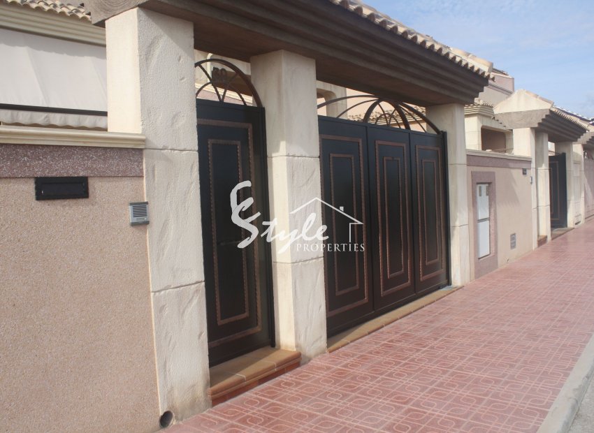 Nuevo - Chalet pareado - Torrevieja