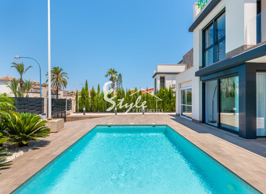 Nuevo - Detached - Playa Paraiso