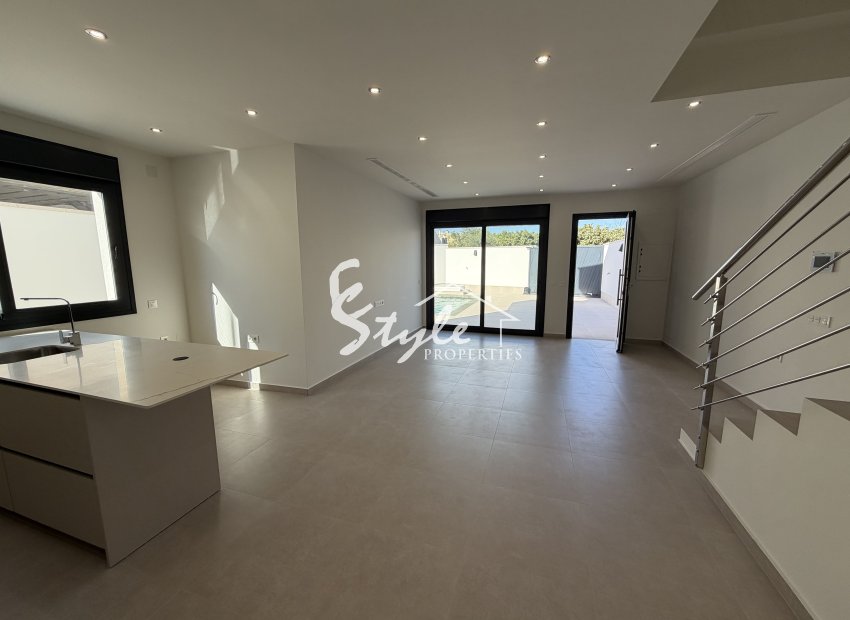 Nuevo - Villa - Alicante - Heredades