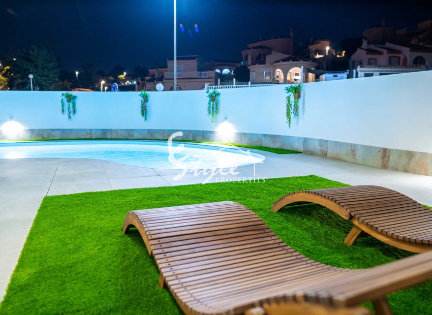 Nuevo - Villa - Ciudad Quesada