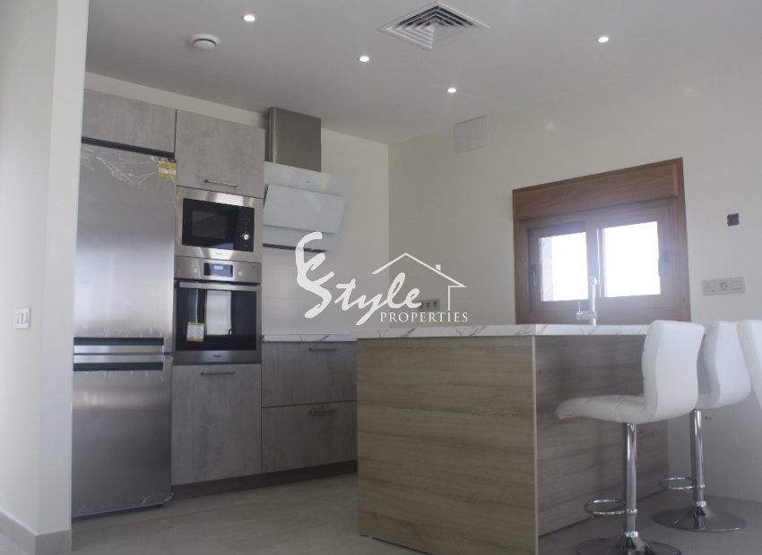 Nuevo - Villa - Los Altos