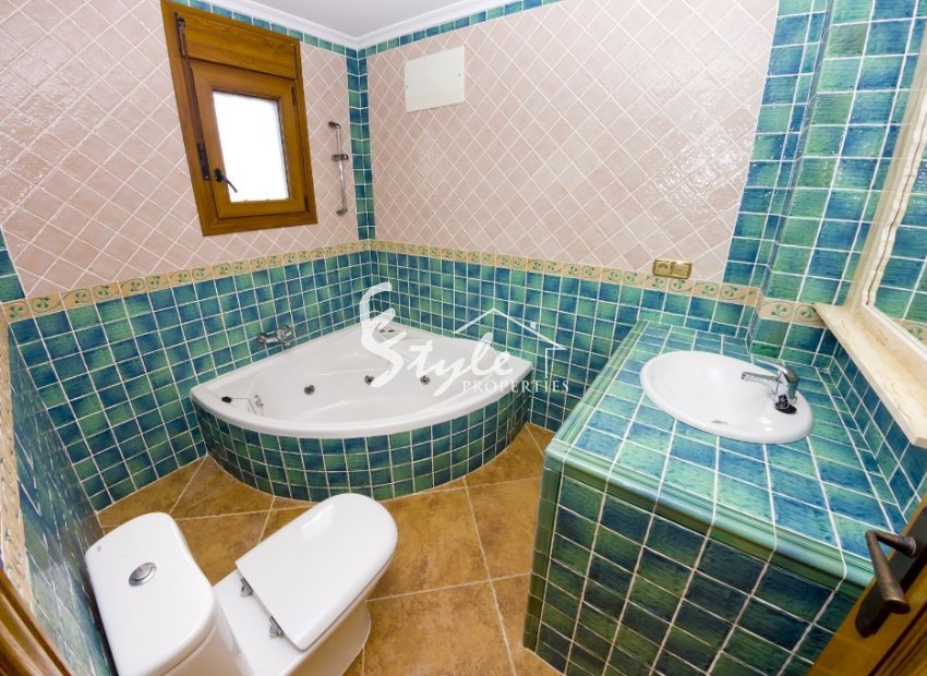 Nuevo - Villa - Los Altos