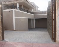 Nuevo - Villa - Los Altos