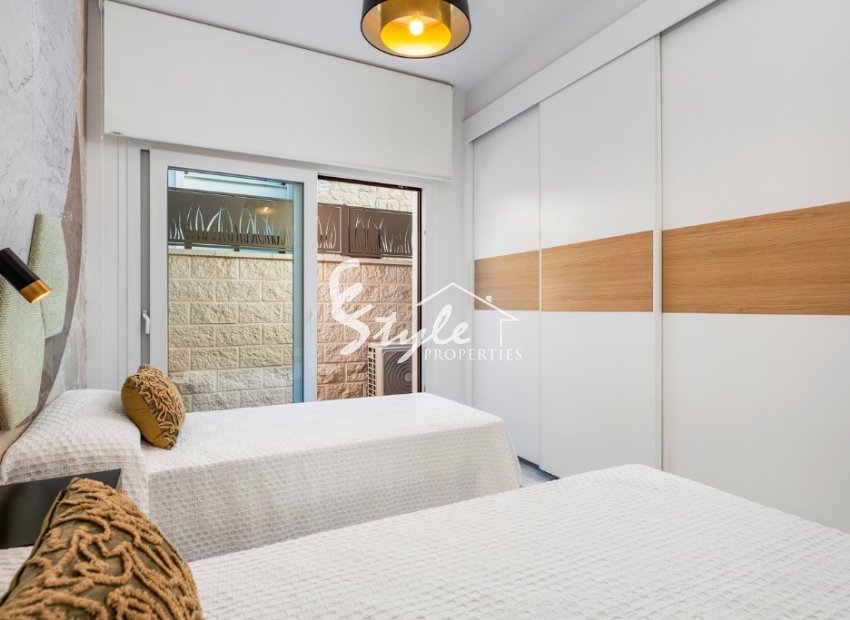 Nuevo - Villa - Los Montesinos - La Herada