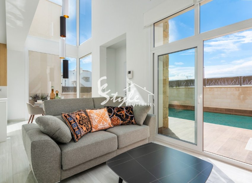 Nuevo - Villa - Los Montesinos - La Herada