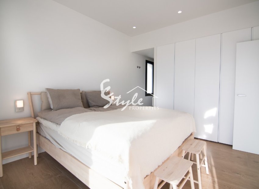 Nuevo - Villa - Los Montesinos - La Herada