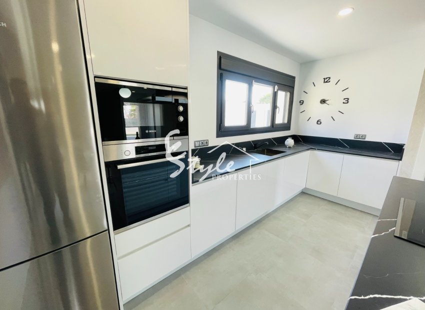 Nuevo - Villa - Torrevieja