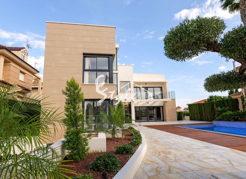 Nuevo - Villa - Torrevieja