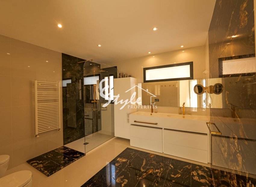 Nuevo - Villa - Torrevieja