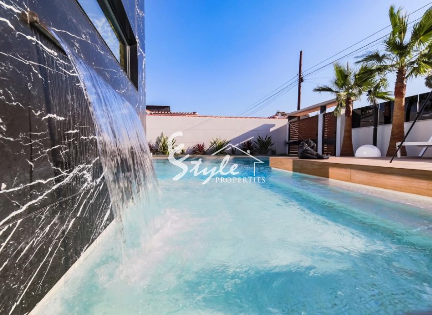 Nuevo - Villa - Torrevieja