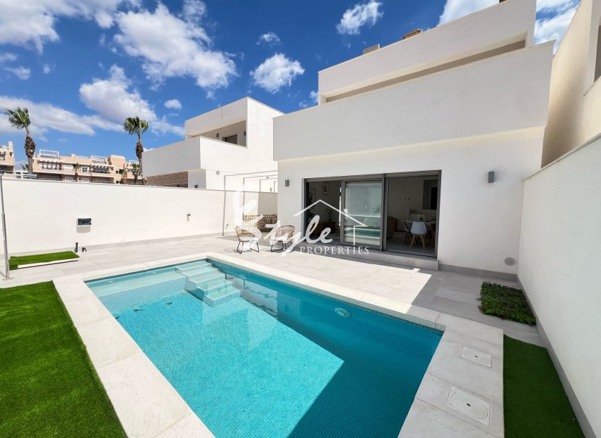 Nuevo - Villa - Villamartín - Villamartin