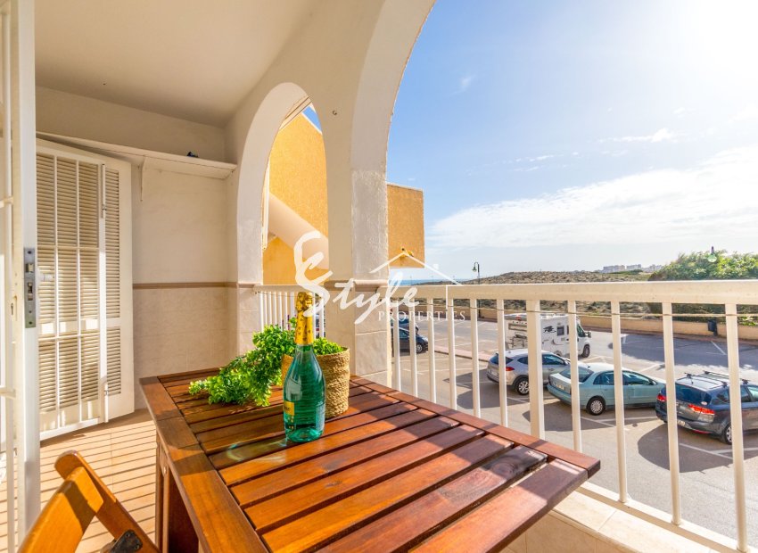 Piso en venta totalmente reformado a pocos pasos de la playa de La Mata, Torrevieja. ID2314