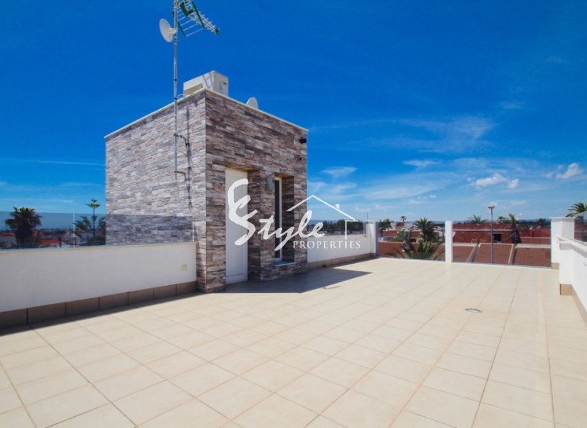 Продаем виллу с бассейном на берегу моря в Миль Пальмерас, Пилар-де-ла-Орадада, с прекрасным видом