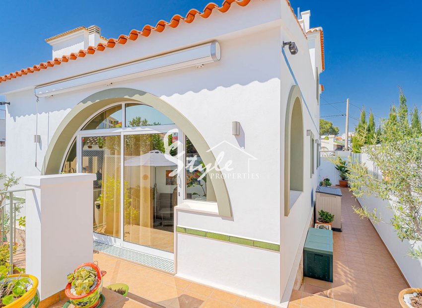 Продается дом в урбанизации Blue Lagoon, Orihuela Costa, Costa Blanca. ID 2522