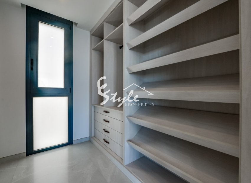 Продается новая роскошная вилла с видом на море в Финестрате, Коста Бланка, Испания. ОN1778