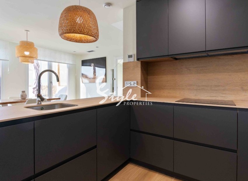 Продается новая вилла под ключ в Рохалесе, Коста Бланка, Испания. ОN1757