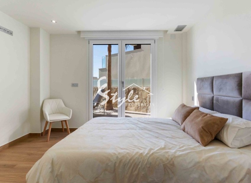 Продается новая вилла под ключ в Рохалесе, Коста Бланка, Испания. ОN1757