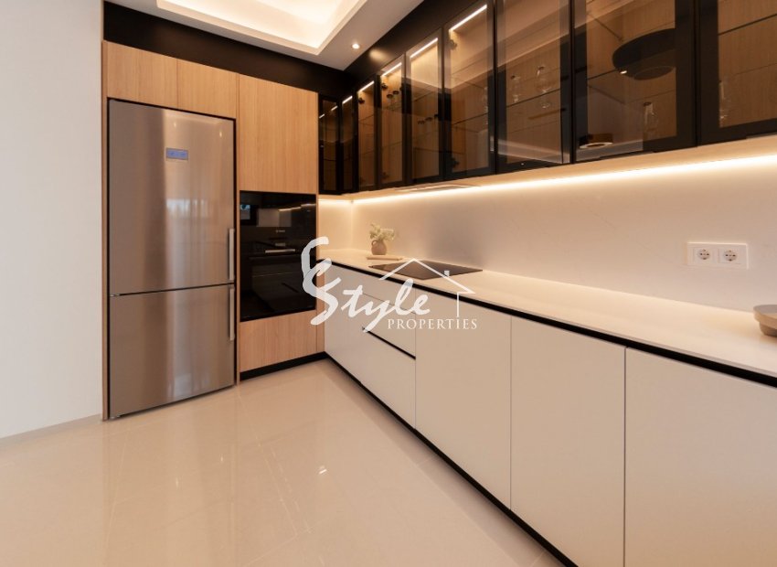 Продается новая вилла в Сьюдад Кесада, Аликанте, Коста Бланка. ОN1640