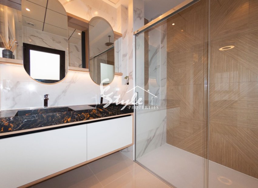 Продается новая вилла в Сьюдад Кесада, Аликанте, Коста Бланка. ОN1640