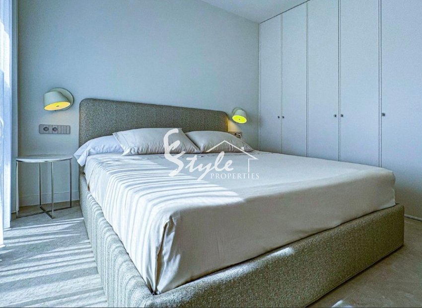 Продается новая вилла в Сьюдад Кесада, Аликанте, Коста Бланка. ОN1900