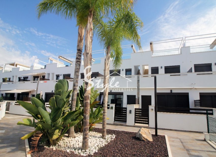 Продается новый таунхаус в Пилар де ла Орадада, Коста Бланка, Испания. ON1478