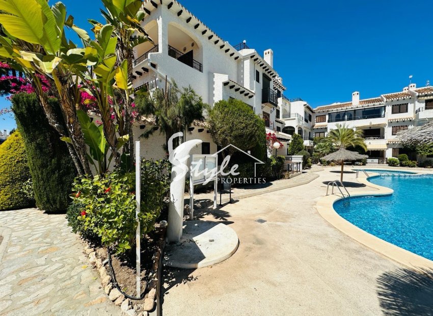 Renovated Apartment in Cabo Roig Just 500 m from the Sea | 2 Bedrooms, Communal Pool & South Facing. ID1475