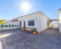 Renovated Detached Villa with Private Pool for Sale in El Chaparral, Torrevieja – Costa Blanca. Id 1459
