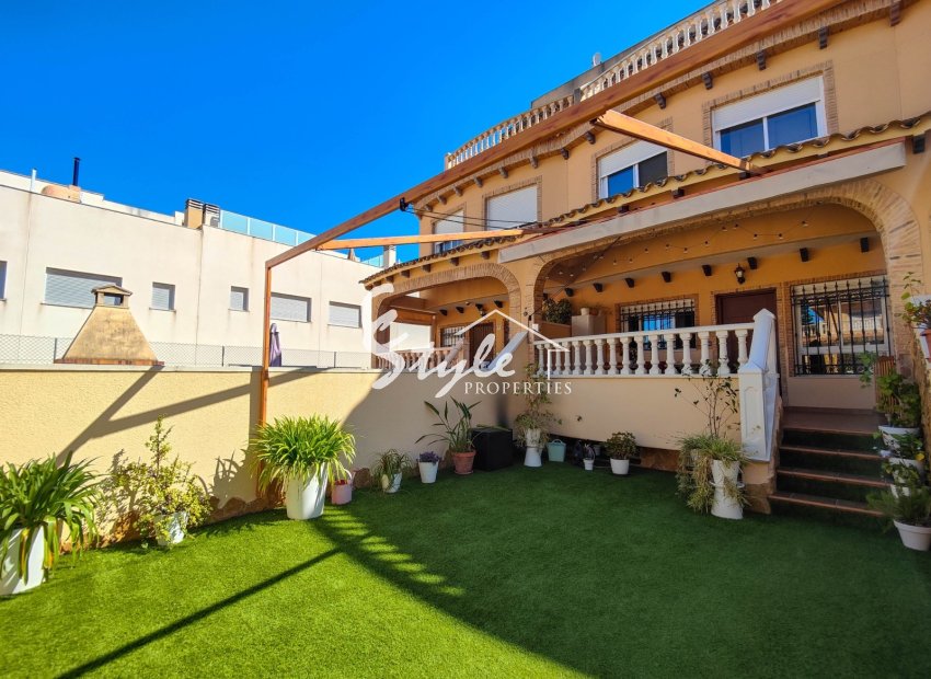Renovated Townhouse for Sale in Guardamar del Segura | Costa Blanca South Property . ID2293