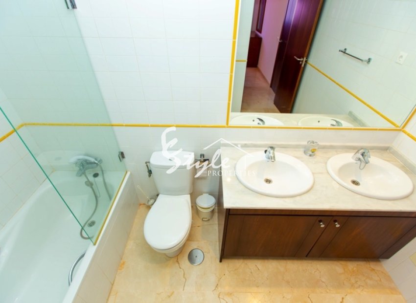 Resale - 1. Apartment / flat - Punta Prima