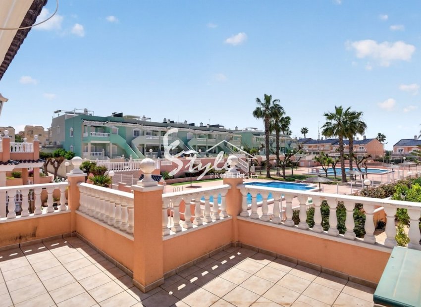 Resale - Adosado - Alicante - Novamar