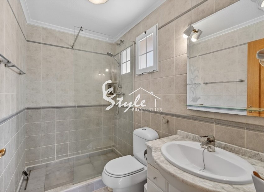 Resale - Adosado - Alicante - Novamar