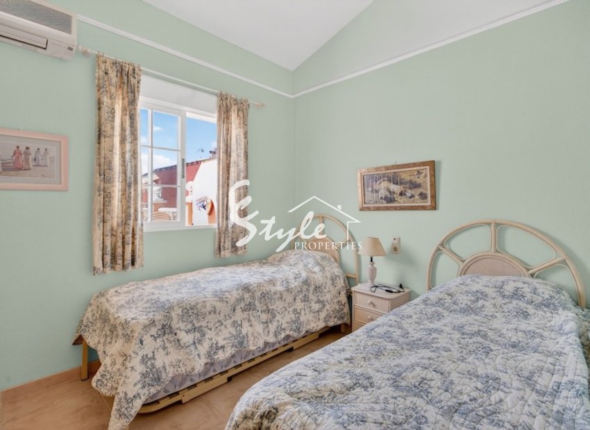 Resale - Adosado - Alicante - Novamar