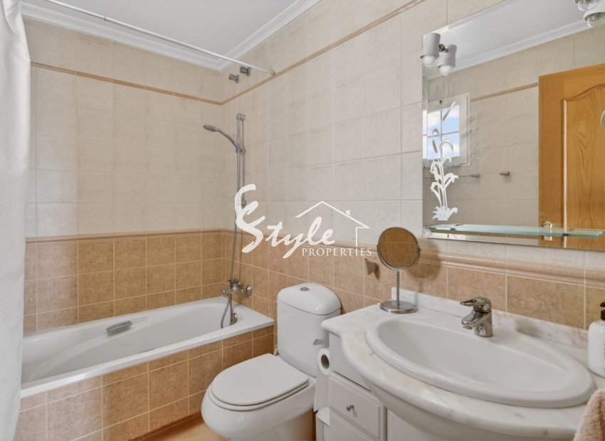 Resale - Adosado - Alicante - Novamar