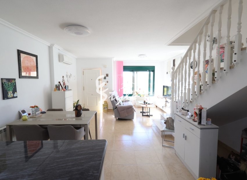 Resale - Adosado - Campoamor