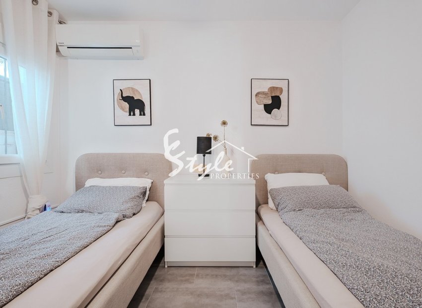 Resale - Adosado - Villamartin, Orihuela Costa - Res. Las Filipinas