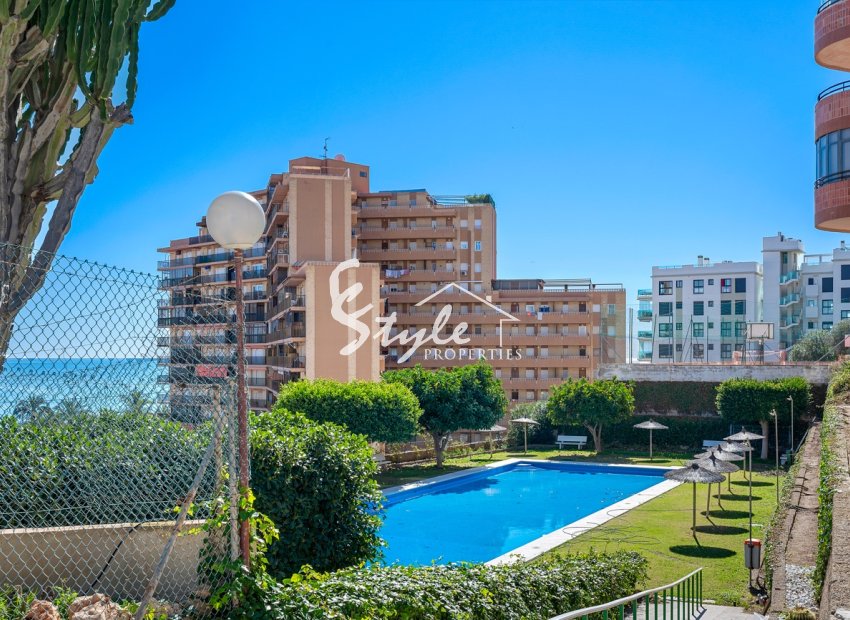 Resale - Apartament  - Arenales del Sol - Segunda linea playa
