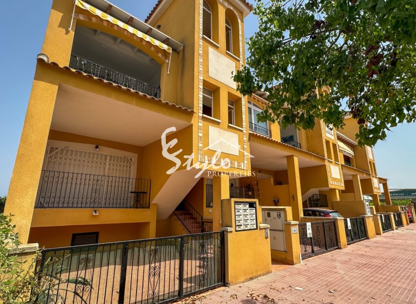 Resale - Apartament  - Daya Vieja - Costa Blanca Sur
