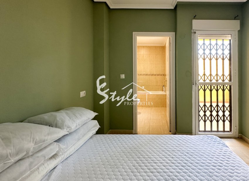 Resale - Apartament  - Daya Vieja - Costa Blanca Sur