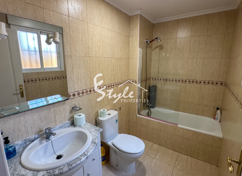 Resale - Apartament  - Daya Vieja - Costa Blanca Sur