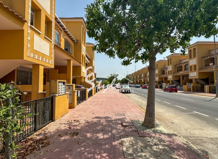 Resale - Apartament  - Daya Vieja - Costa Blanca Sur