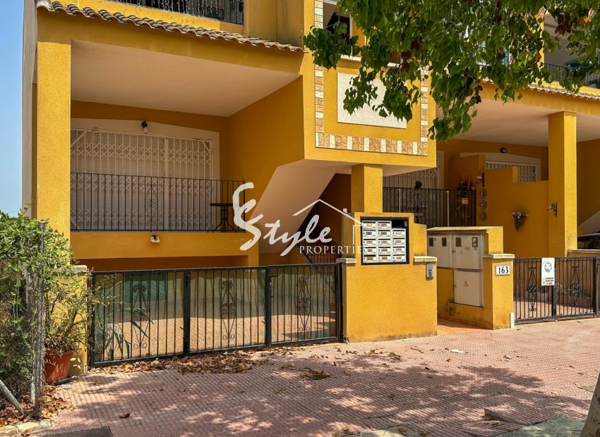 Resale - Apartament  - Daya Vieja - Costa Blanca Sur