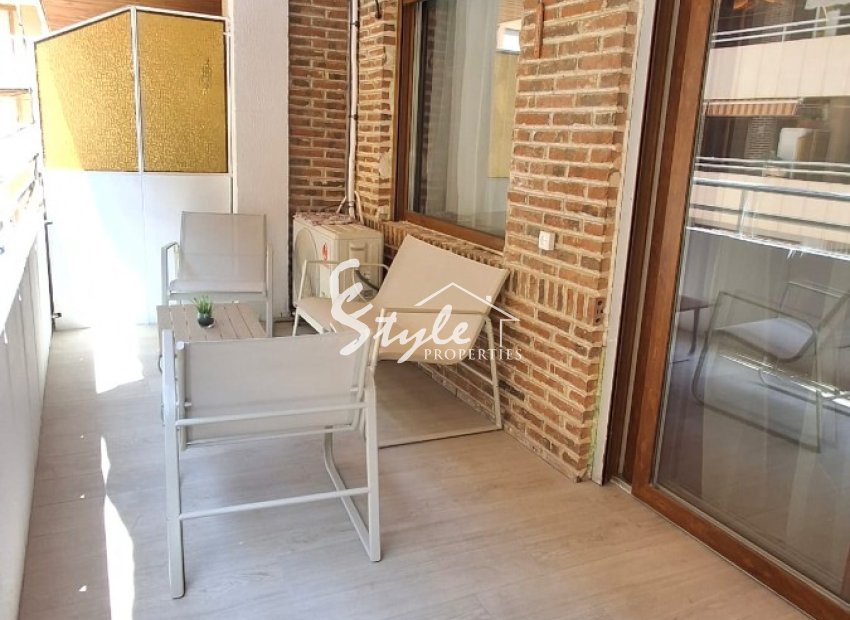 Resale - Apartament / Duplex - Torrevieja - Playa Acequion