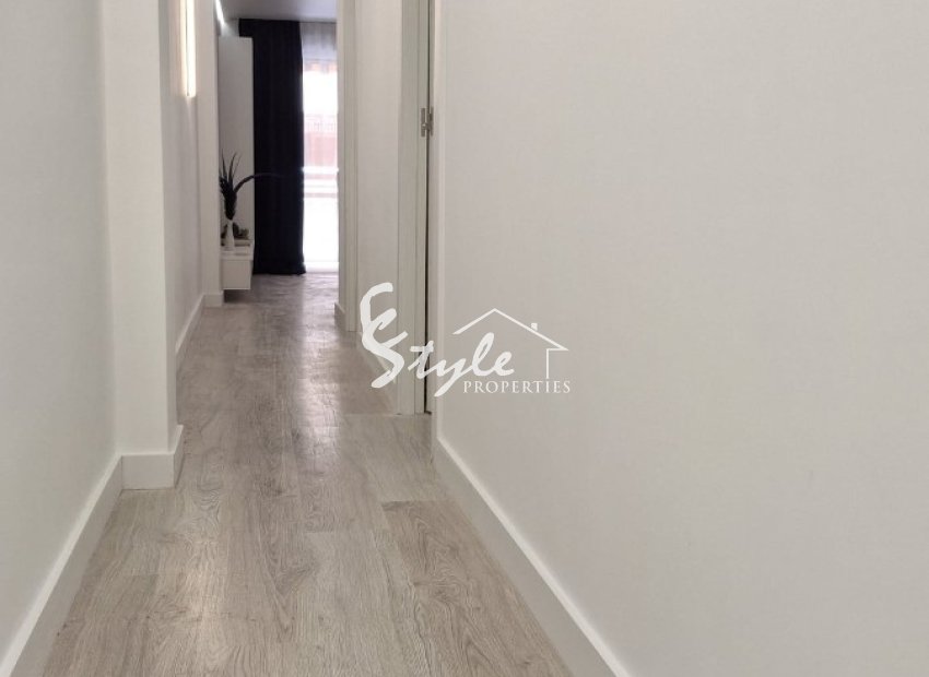 Resale - Apartament / Duplex - Torrevieja - Playa Acequion