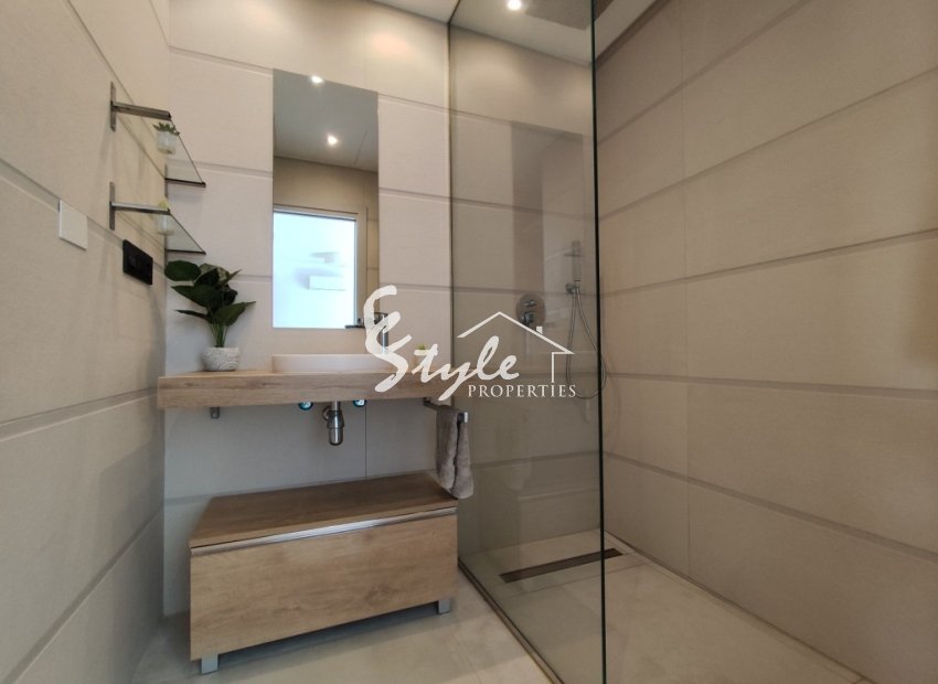 Resale - Apartament  - El Raso
