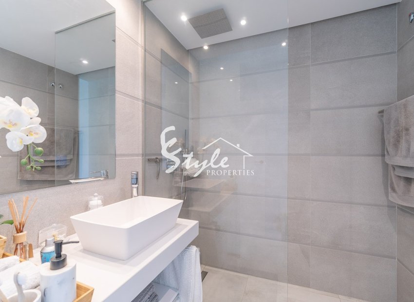 Resale - Apartament  - Guardamar - El Raso