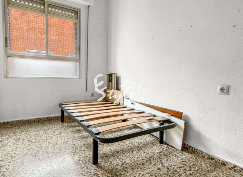 Resale - Apartament  - Guardamar - Pueblo