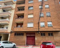 Resale - Apartament  - Guardamar - Pueblo